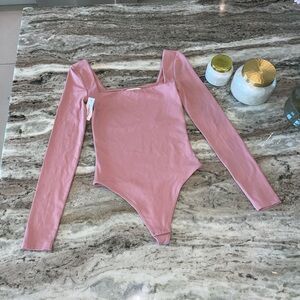 NWT Babaton Contour long sleeve bodysuit size xs